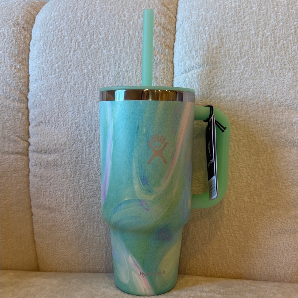 Limited Edition Hydro Flask Mermaid Travel Tumbler 32 oz BNIB - Picture 2 of 6